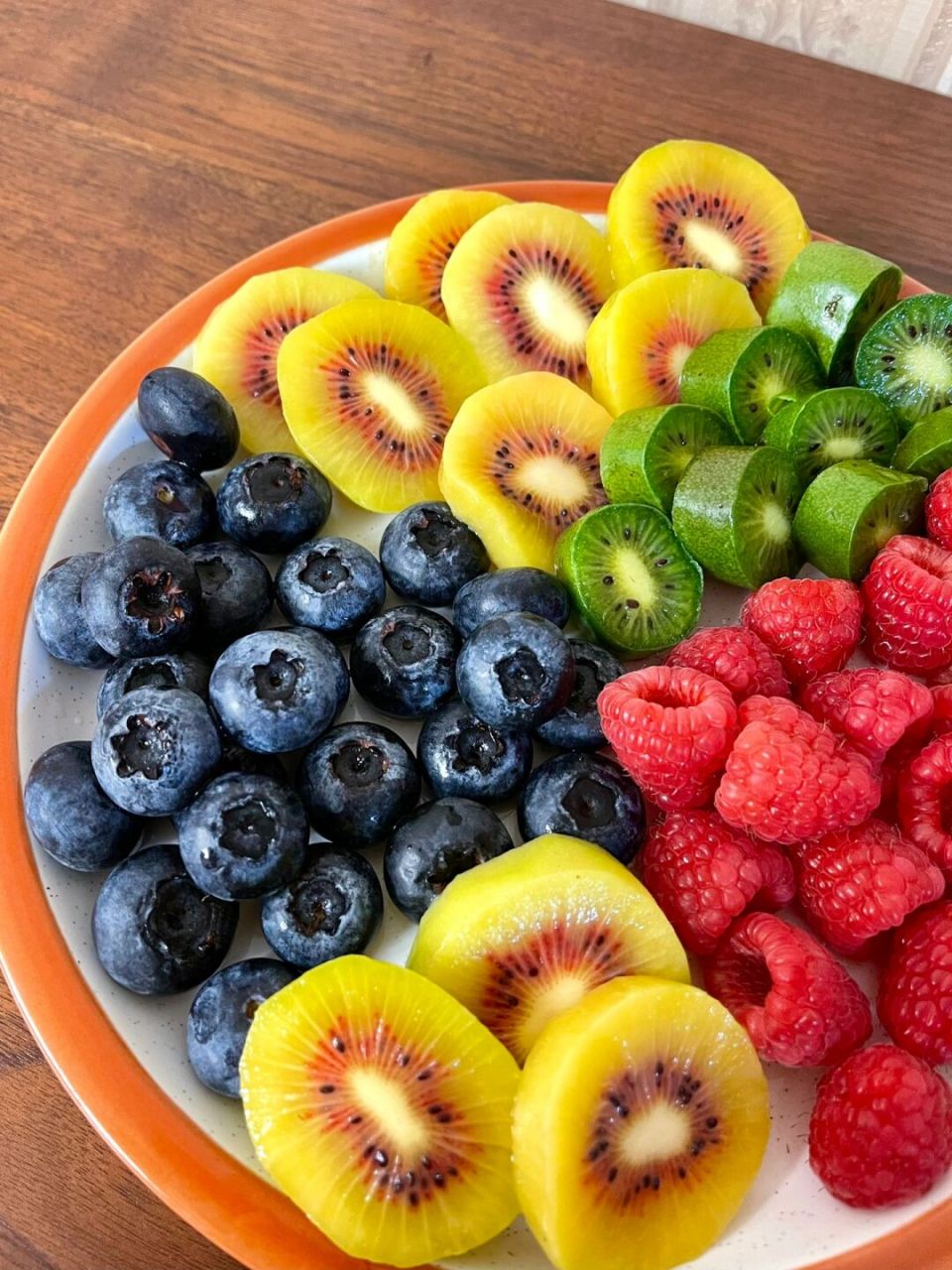 藍莓覆盆子奇異莓紅心獼猴桃 藍莓超級食物富含花青素